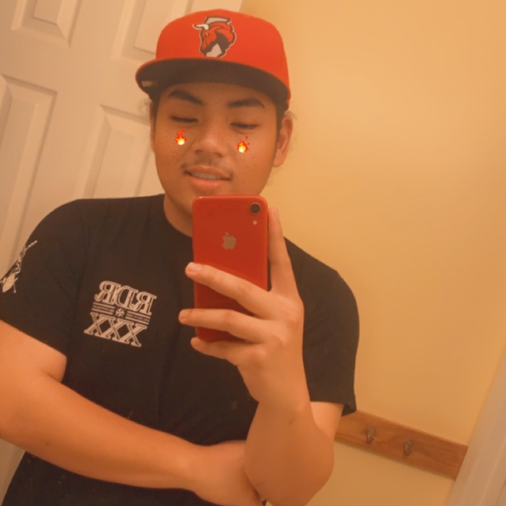 Meet your Posher, Luis